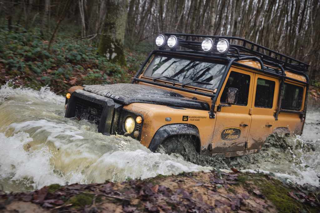 LAND ROVER DEFENDER WORKS V8 TROPHY