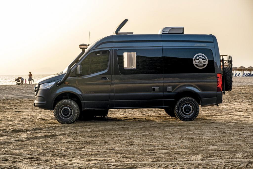 bauza greece hymer duocar