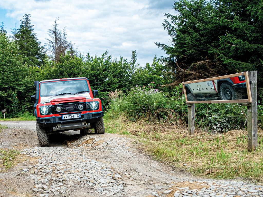 grenadier cross axle