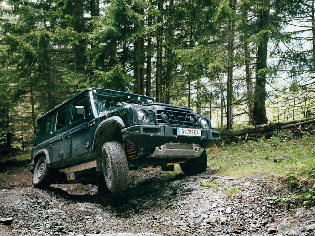 grenadier wheel in air