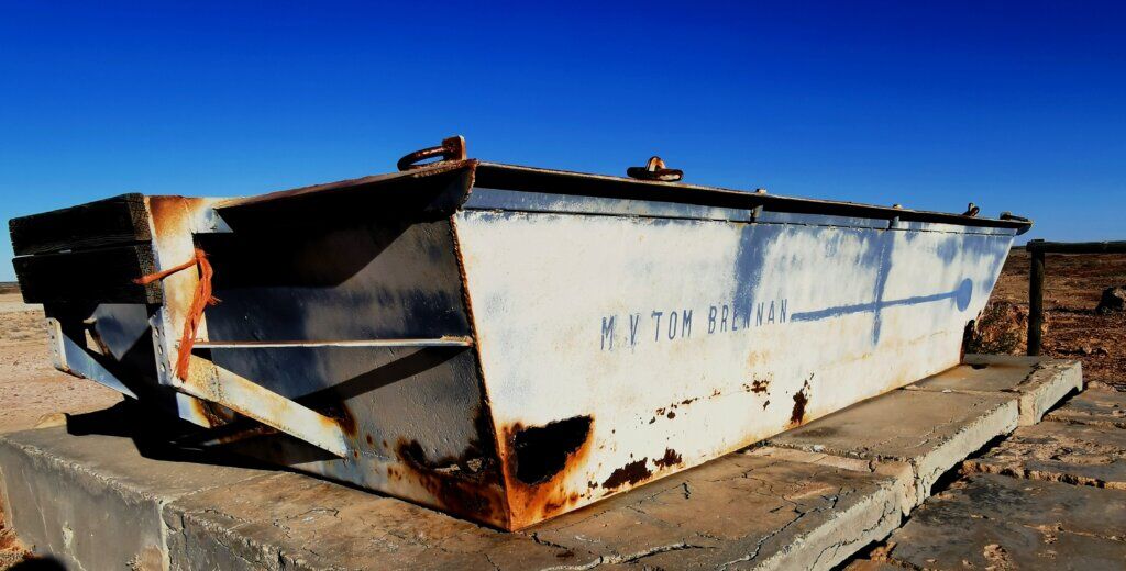 MV Tom Brennan barge