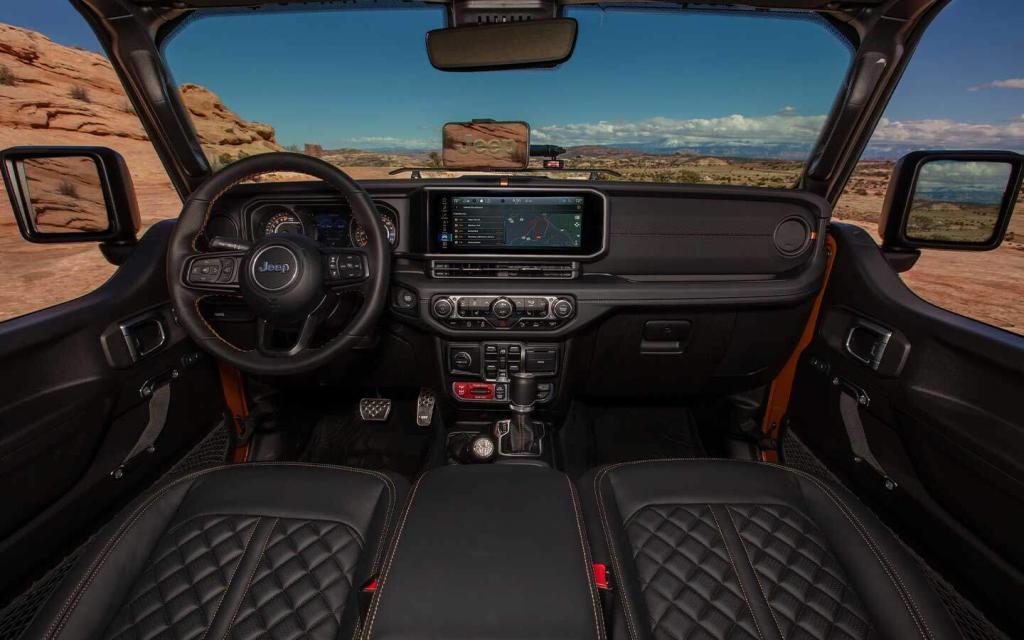 Jeep Gladiator Rubicon interior