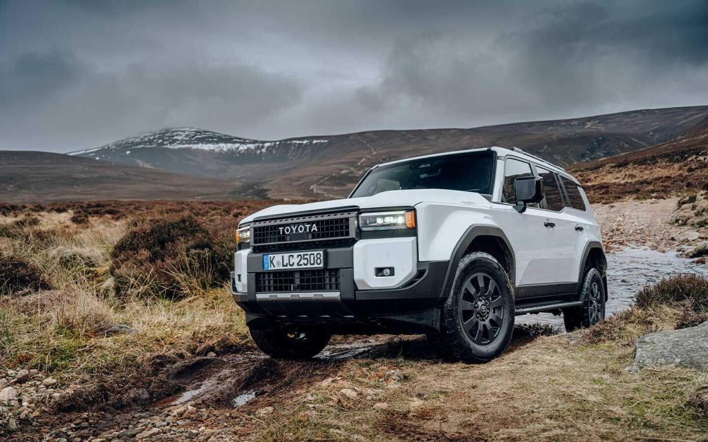 2024 land cruiser white offroad setting