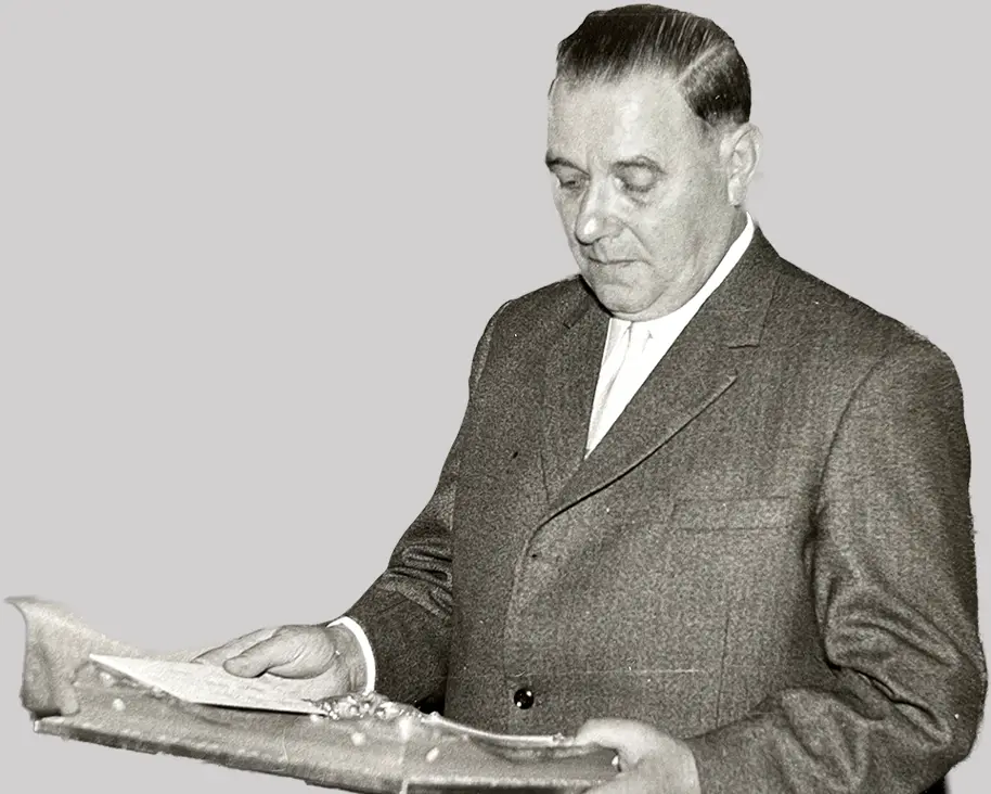 Elora 1st employee Max Böttger