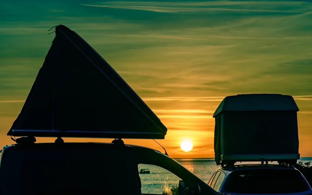 hard shell rooftop tent