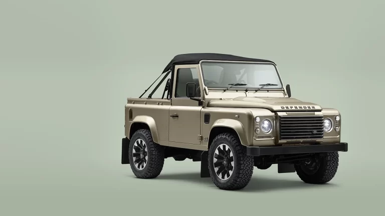 Land Rover Classic 90 V8 soft top