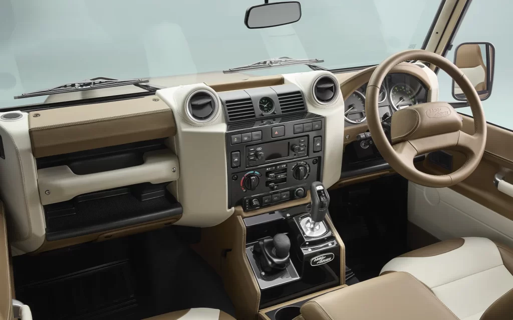 Land Rover Classic 90 V8 soft top