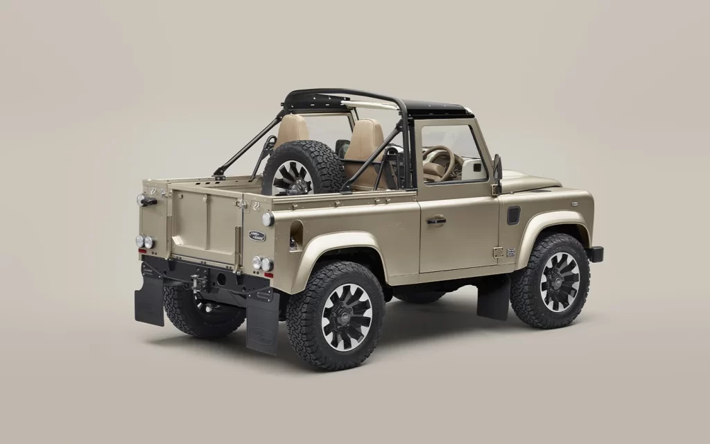 Land Rover Classic 90 V8 soft top