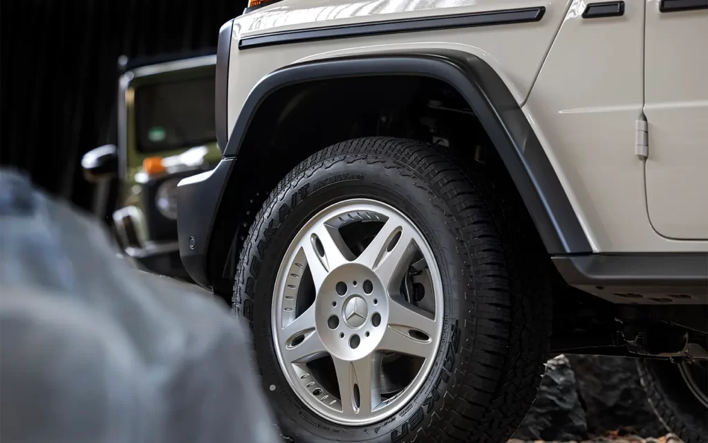 Mercedes Benz G stronger than the 80s