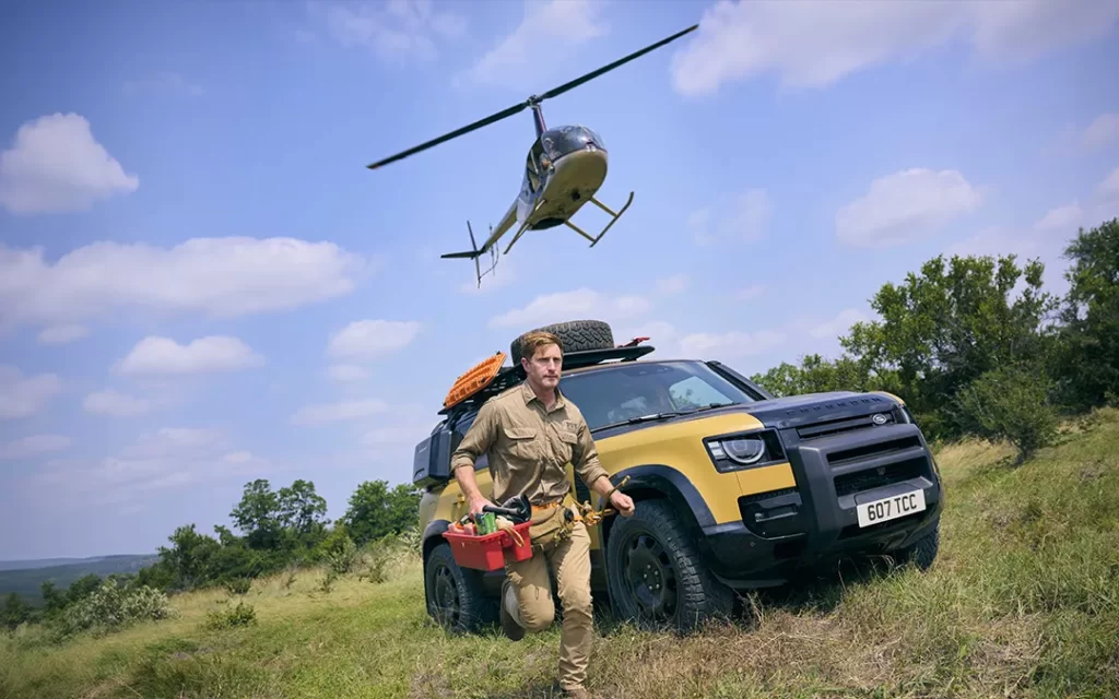 land rover defender trophy competitor