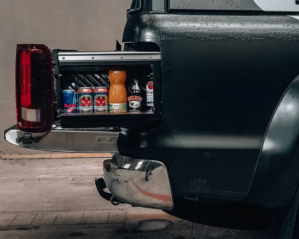 Rear wing slideout for a bar or even a rifle