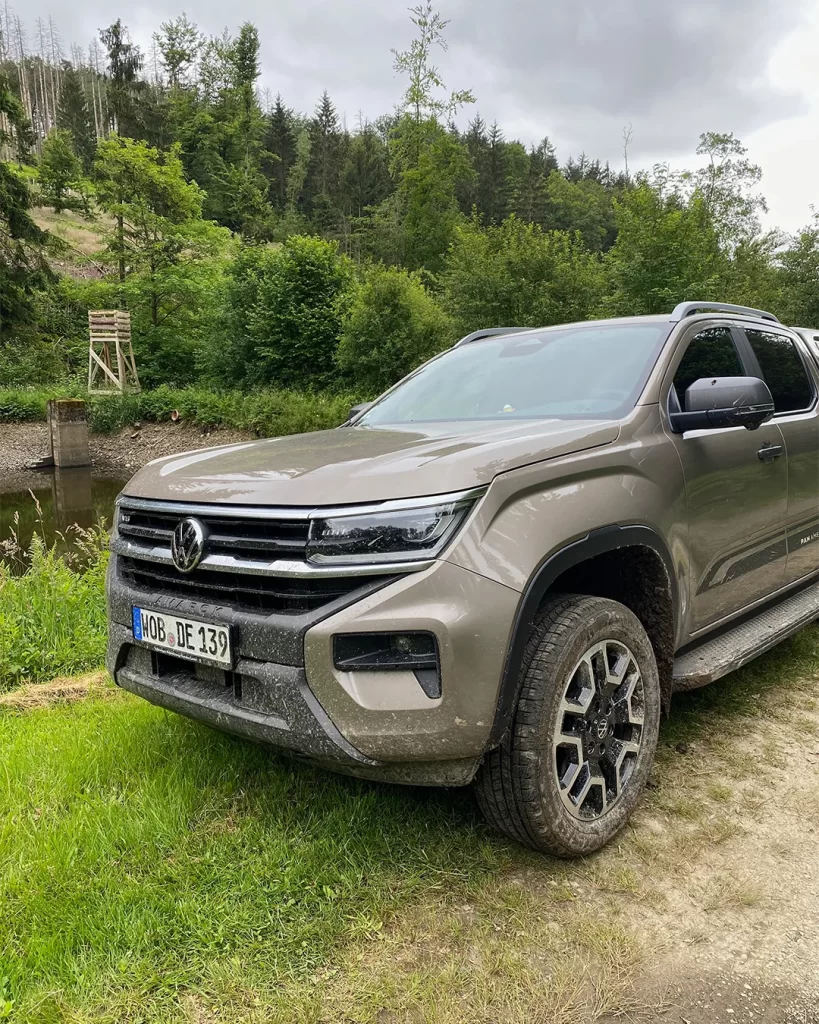 vw amarok 2024 imposing front end